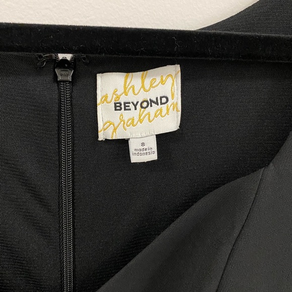 Ashley Graham Beyond Dress Size 8 - Picture 4 of 4